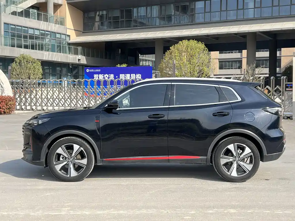 Changan CS55 PLUS 2 nd Gen 1.5 T DCT Luxury