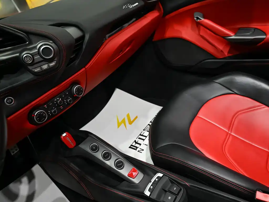 Ferrari 488 488 Spider