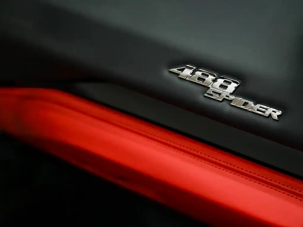 Ferrari 488 488 Spider