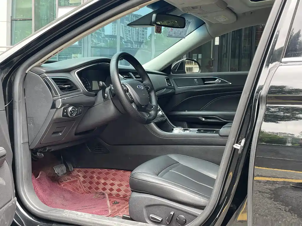 Taurus EcoBoost 245 Fashion