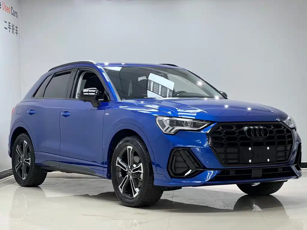 Audi Q3 35 TFSI Fashion Dynamic (1.4 T)