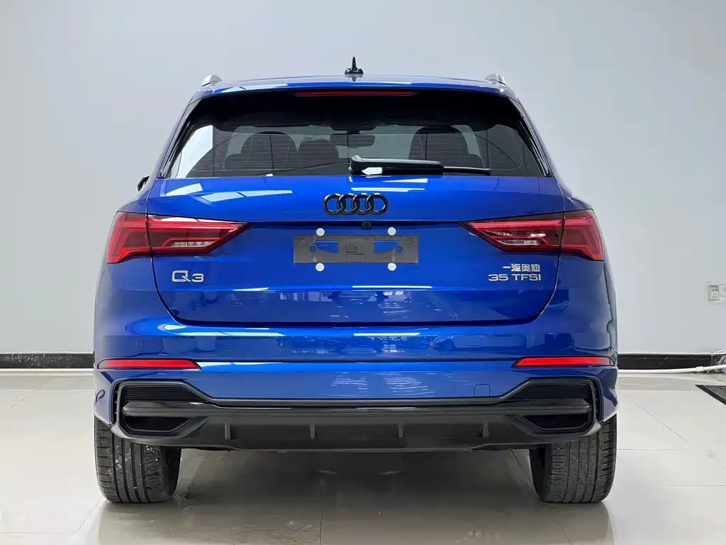 Audi Q3 35 TFSI Fashion Dynamic (1.4 T)