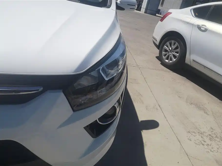 Senova X25 1.5 L Manual Elite