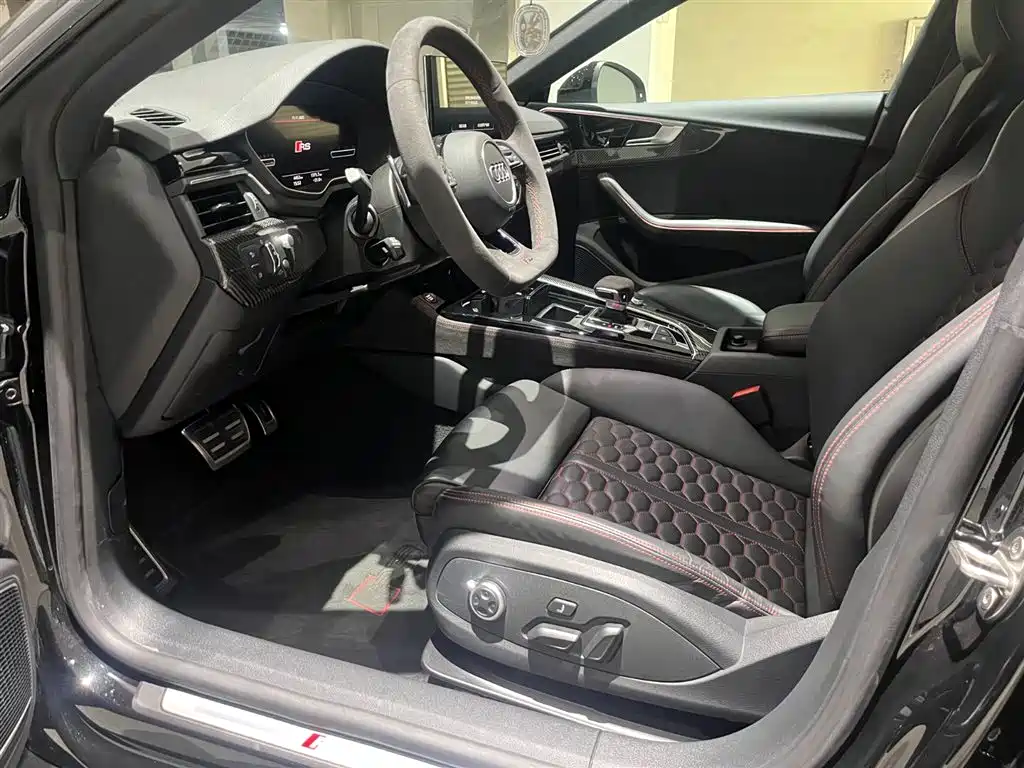 Audi RS 5 RS 5 2.9 T Sportback Ignite Engine