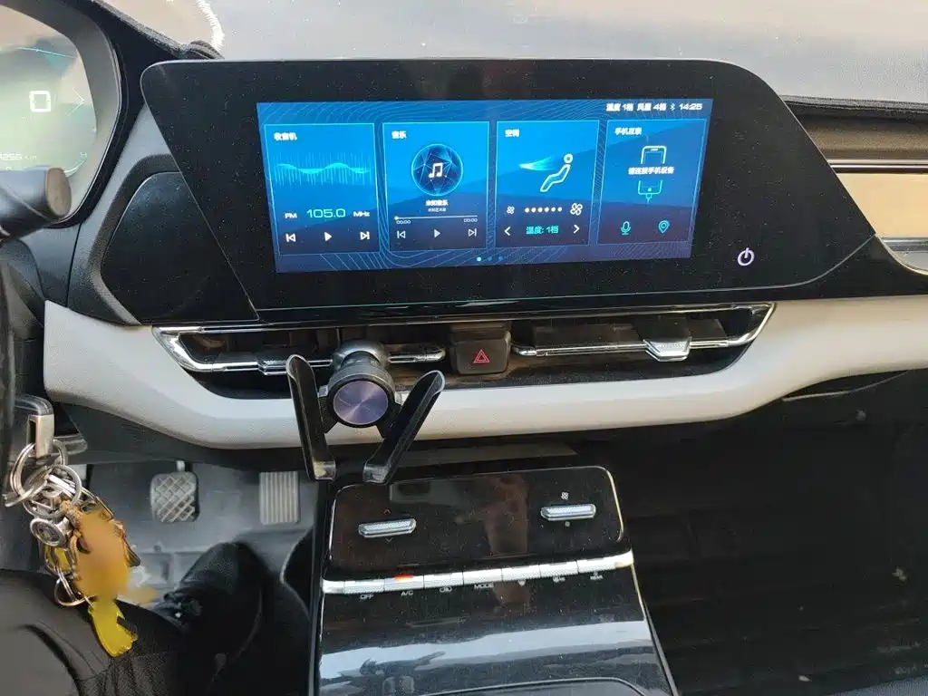 Wuling Victory 五菱凯捷 2020款 1.5 T 手动精英型