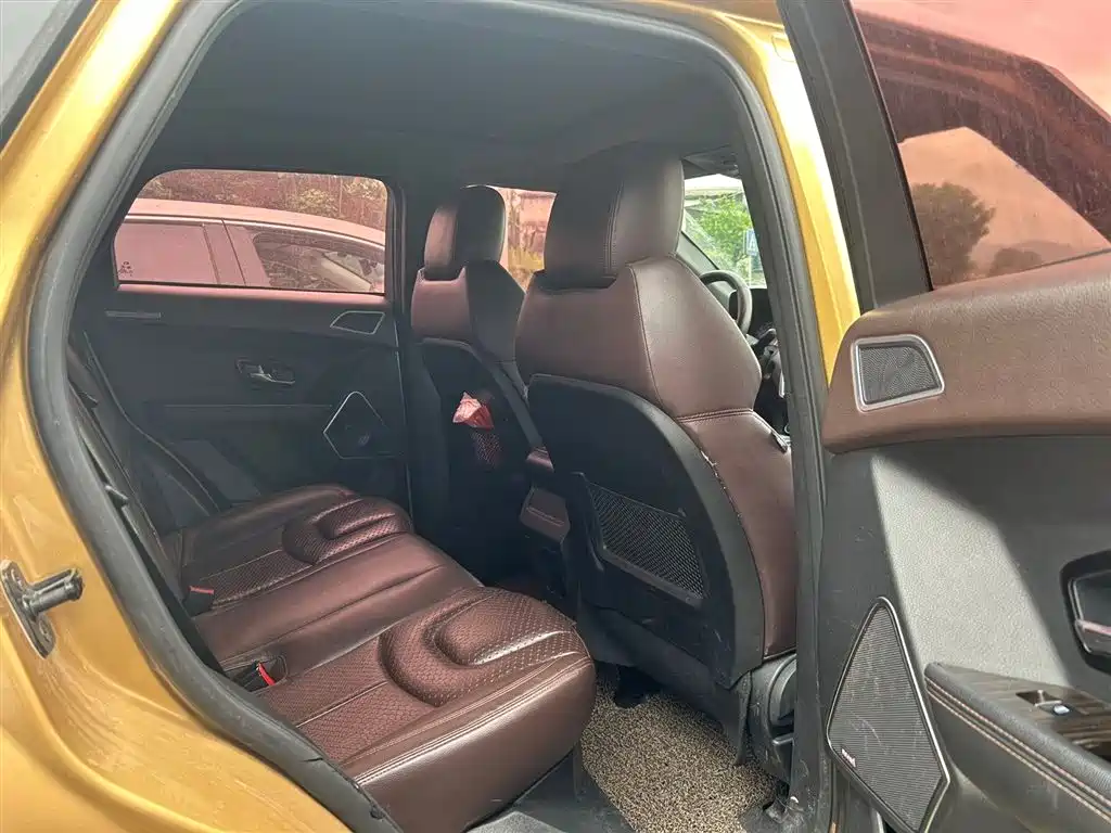 Landwind X7 2.0 T Panoramic Distinguished