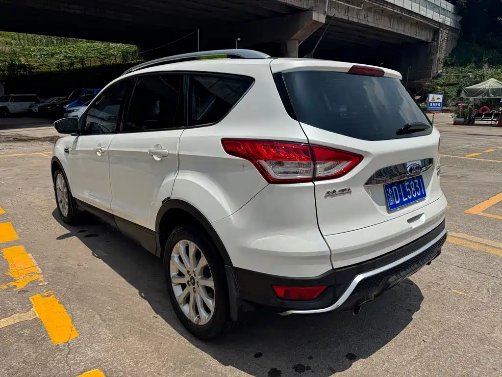 Kuga 1.5 L GTDi 2 WD Style
