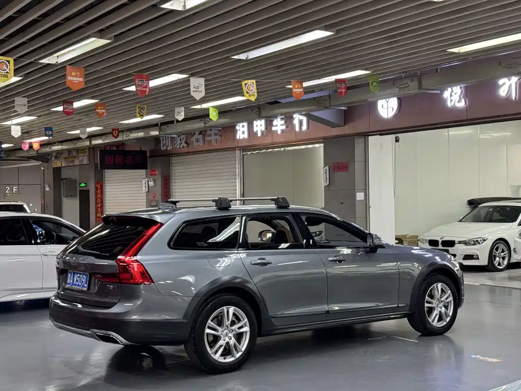 Volvo V90 Cross Country T5 AWD Smart Vision