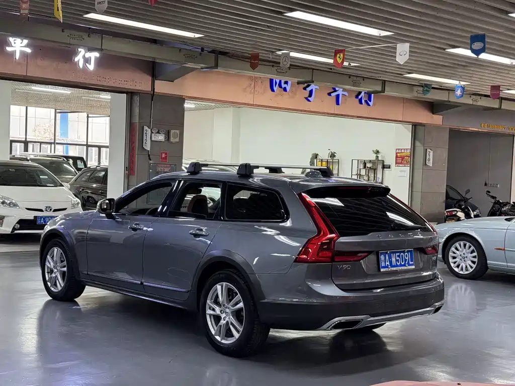 Volvo V90 Cross Country T5 AWD Smart Vision