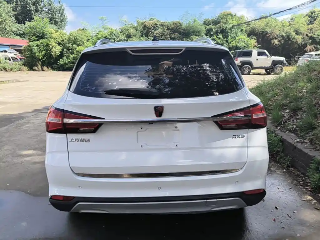 Roewe RX3 1.6 L CVT Flagship