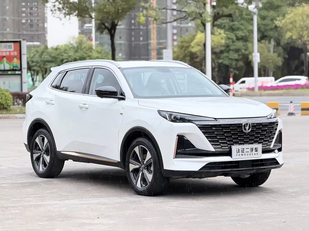 Changan CS55 PLUS 2 nd Gen 1.5 T DCT Distinguished