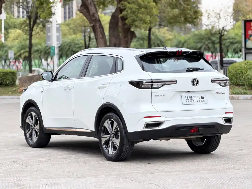 Changan CS55 PLUS 2 nd Gen 1.5 T DCT Distinguished