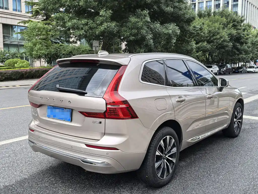 Volvo XC60 B5 4 WD Smart Ease Luxury