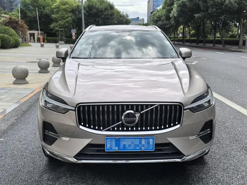 Volvo XC60 B5 4 WD Smart Ease Luxury
