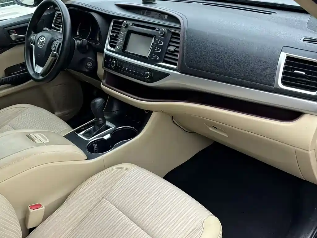 Highlander 2.0 T 4 WD Elite 7-seat