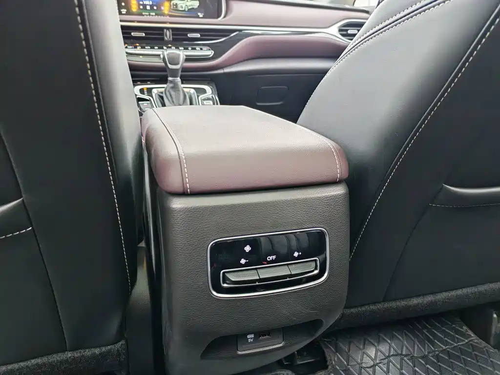 GAC Trumpchi M6 PRO 270 T DCT Premium