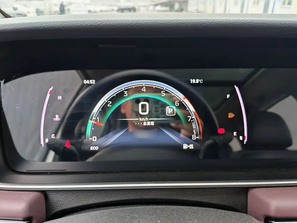 GAC Trumpchi M6 PRO 270 T DCT Premium