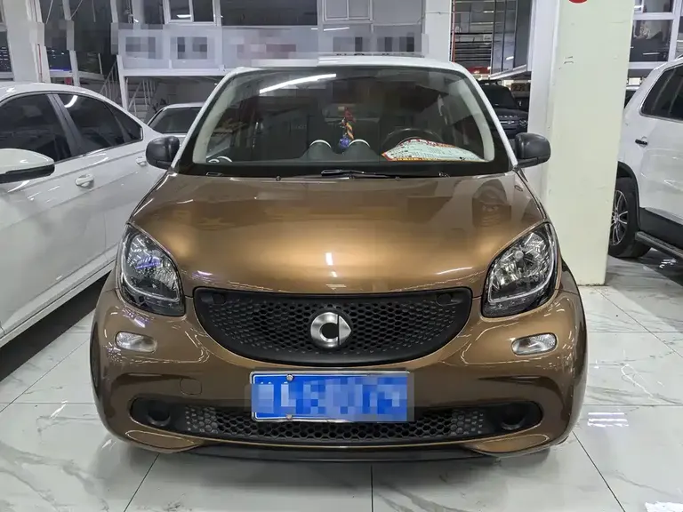 smart forfour 1.0 L 52 kW Agile