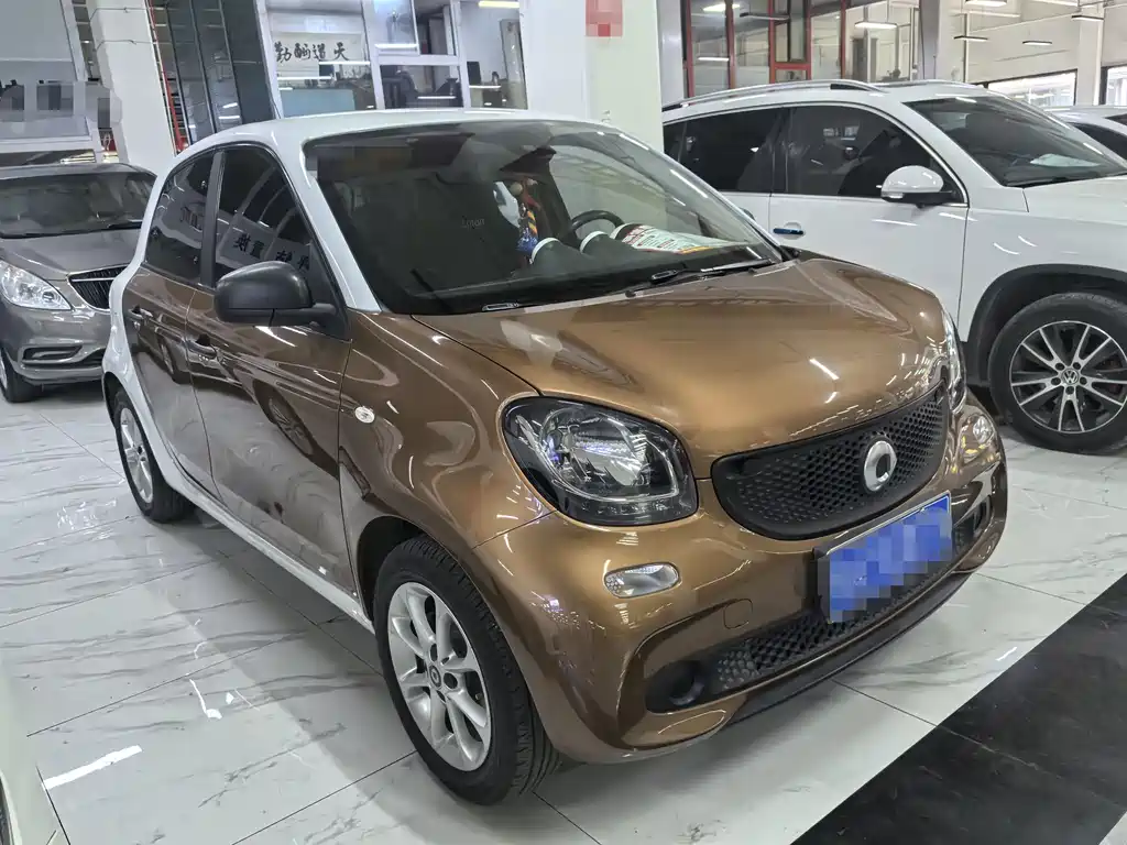 smart forfour 1.0 L 52 kW Agile