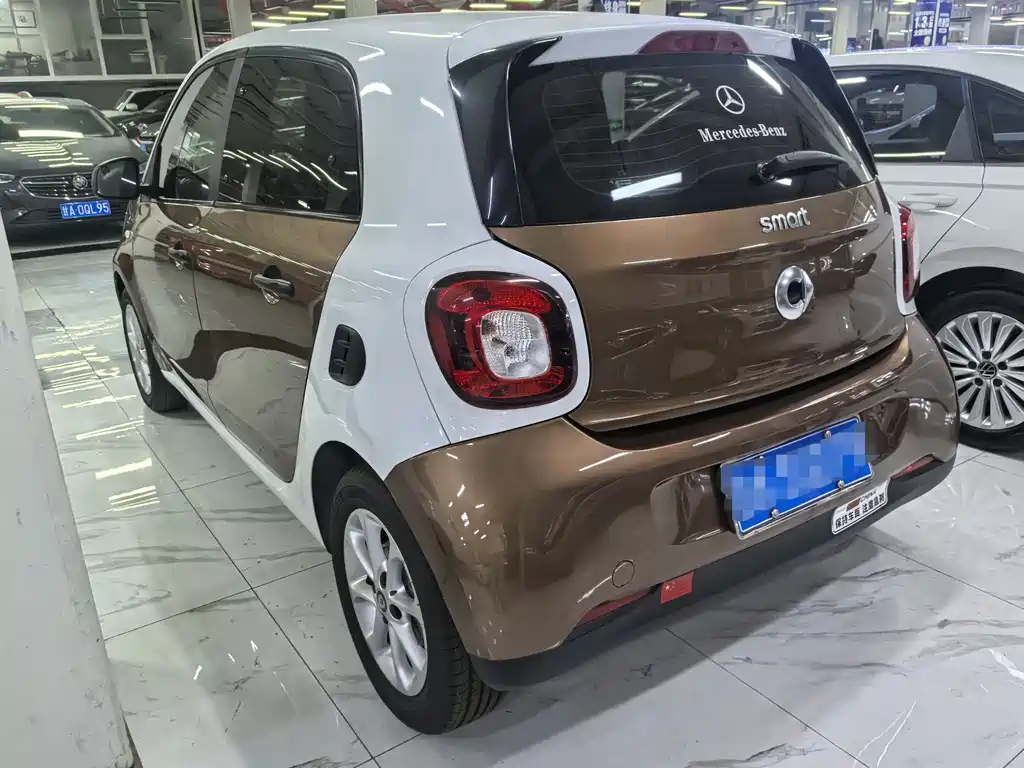 smart forfour 1.0 L 52 kW Agile