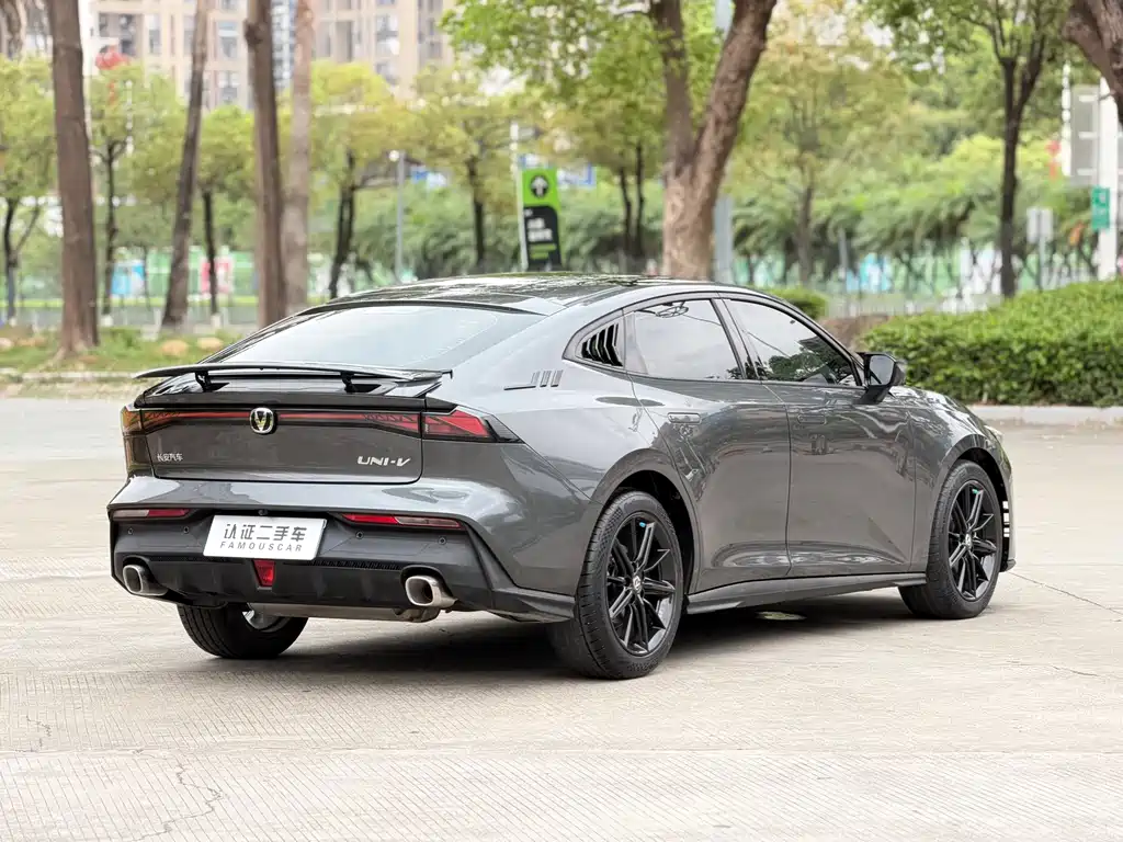 Changan UNI-V 1.5 T Distinguished