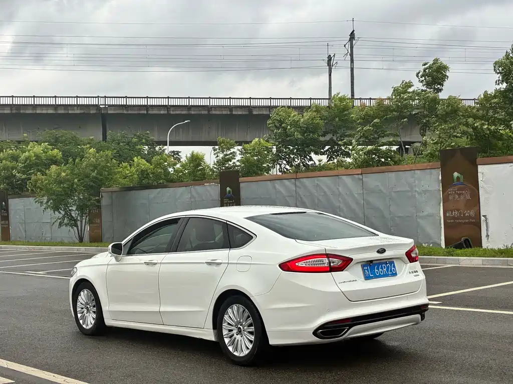 Mondeo 2.0 L GTDi200 Fashion
