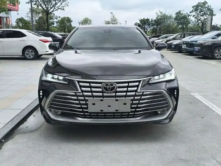 Toyota Avalon 2.5 L Luxury