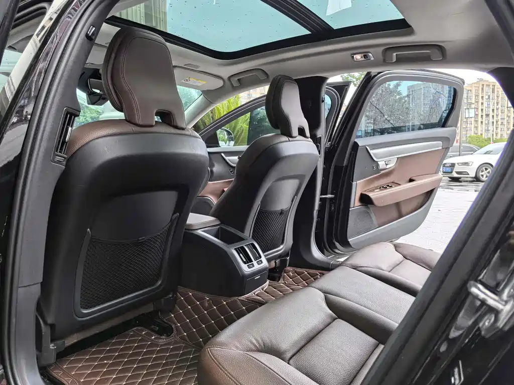 Volvo S90 T4 Smart Ease
