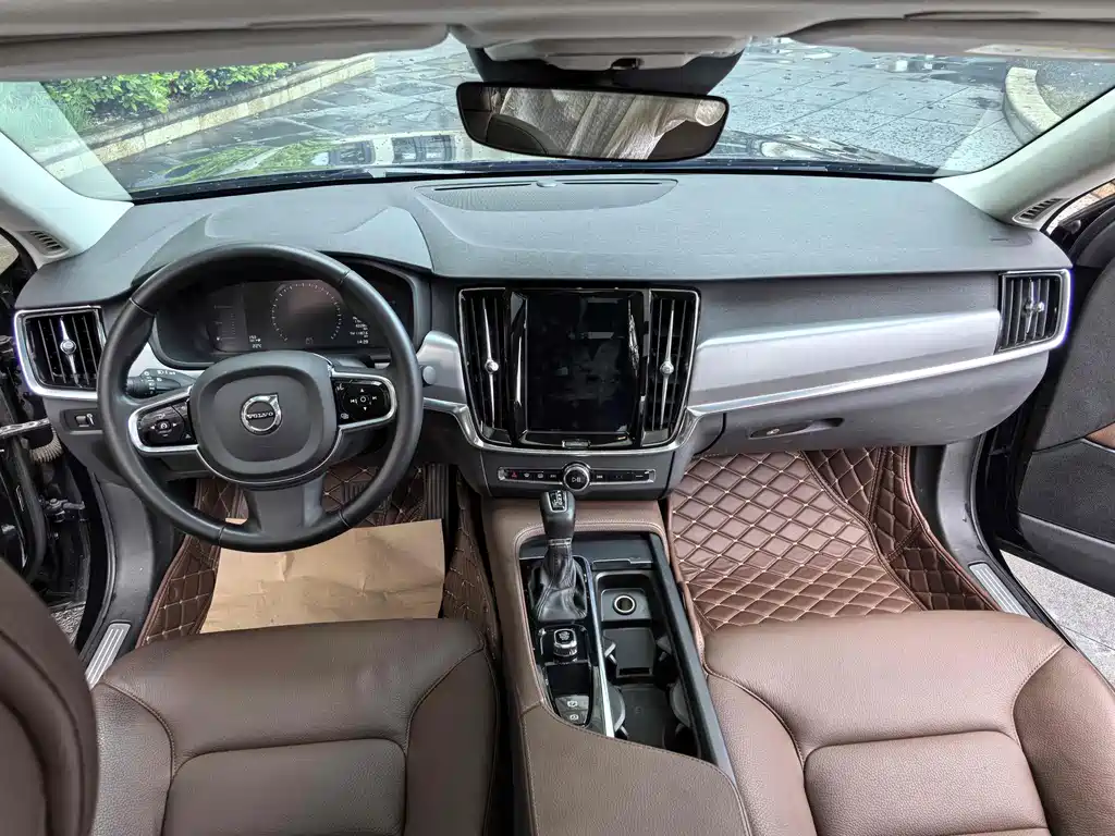 Volvo S90 T4 Smart Ease