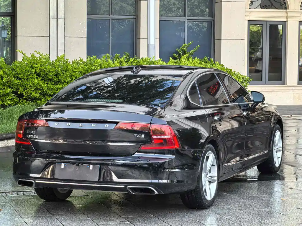 Volvo S90 T4 Smart Ease