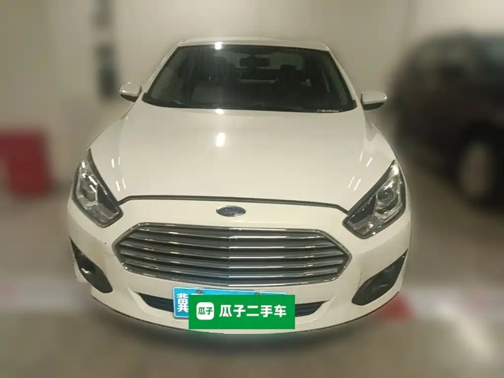 Escort 1.5 L Manual Comfort