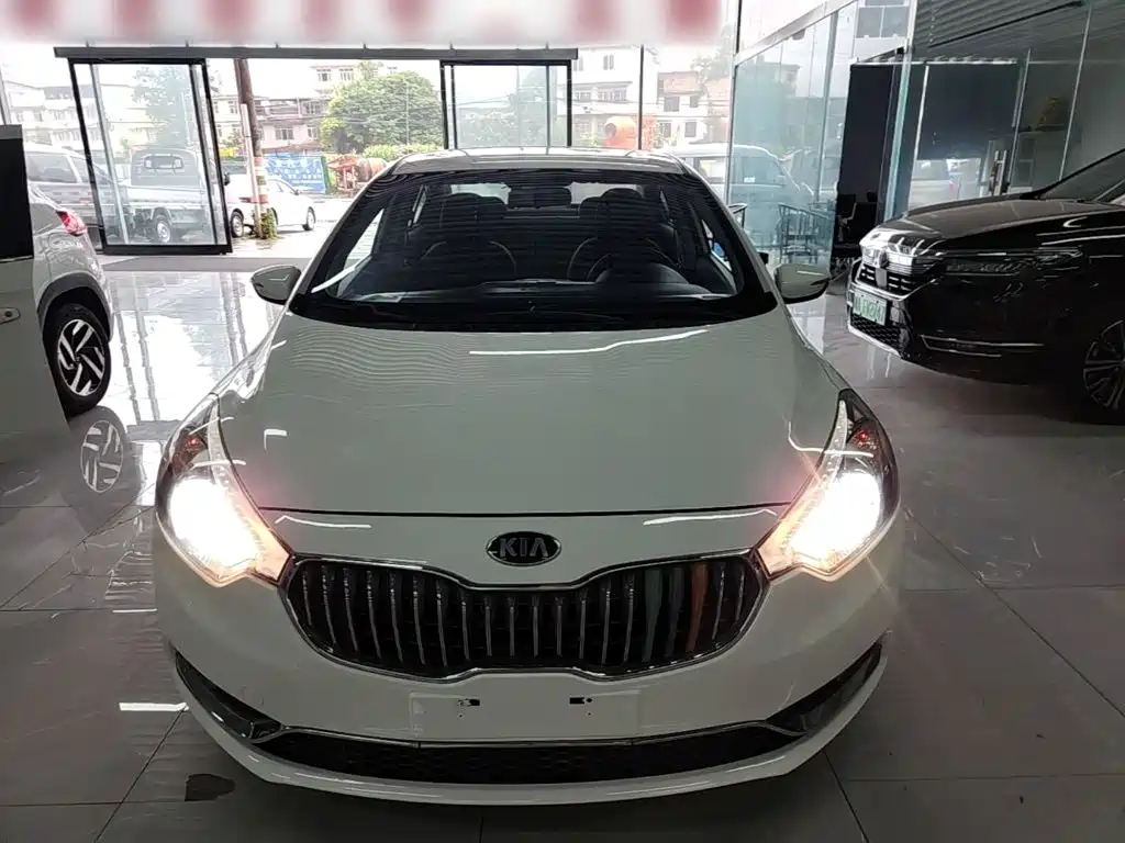 Kia K3 1.6 L Manual GLS