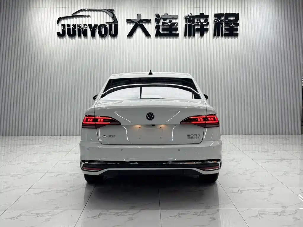 Bora 200 TSI DSG Joy Travel