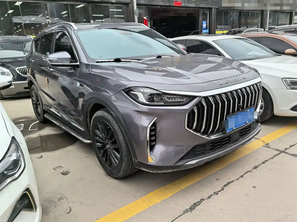Jetour X70 PLUS 1.5 T DCT Brave PLUS 5-seat
