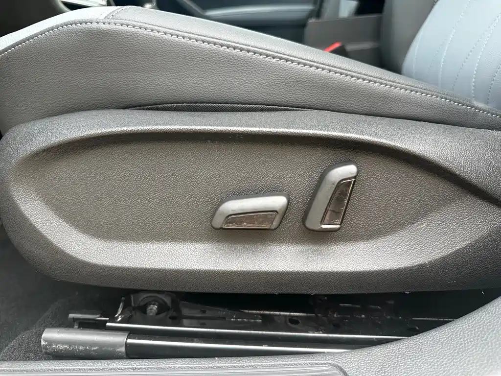 Lavida Facelift 1.5 L Auto Starry Sky 5 Million