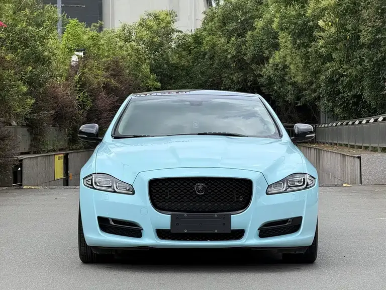 Jaguar XJ XJL 3.0 SC 2 WD Graceful Business