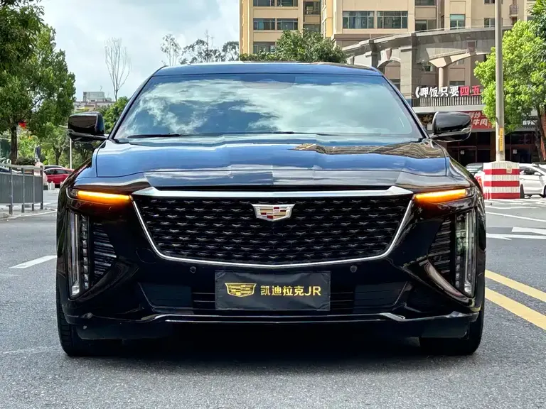 Cadillac CT6 28 T Distinguished