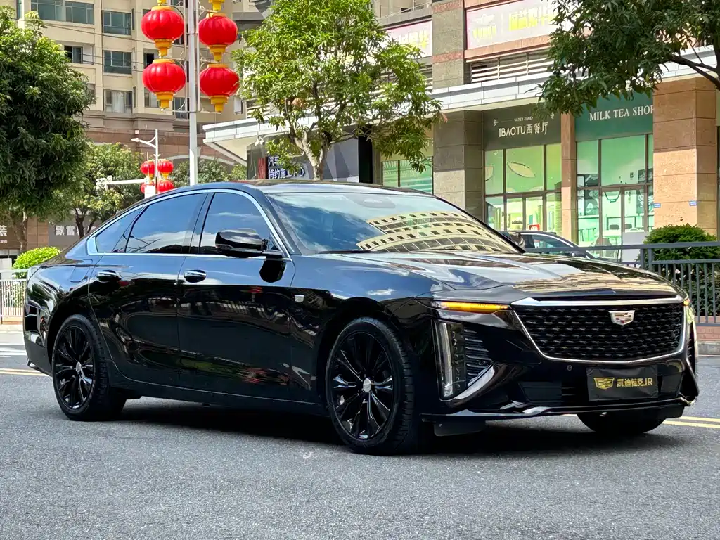 Cadillac CT6 28 T Distinguished
