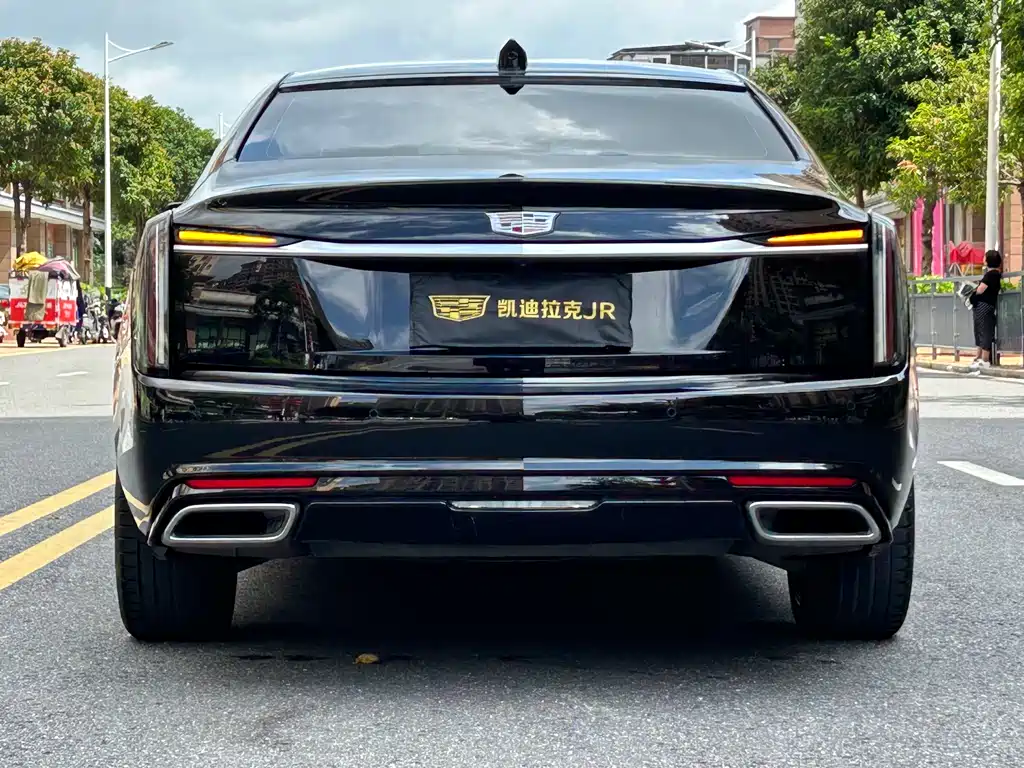 Cadillac CT6 28 T Distinguished