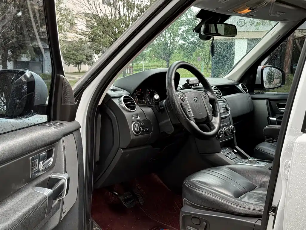 Discovery 3.0 SDV6 HSE Diesel