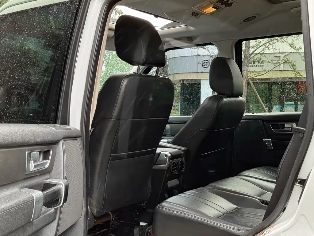 Discovery 3.0 SDV6 HSE Diesel