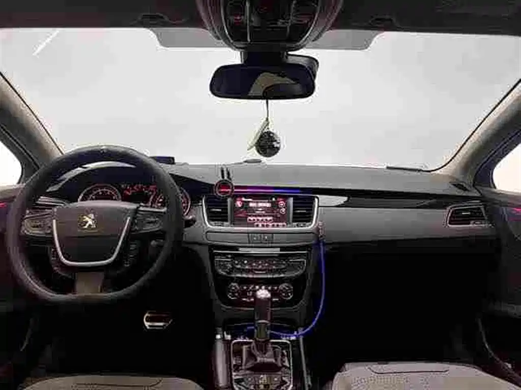 Peugeot 508 标致508 2013款 2.3 L 两周年纪念 自动旗舰版