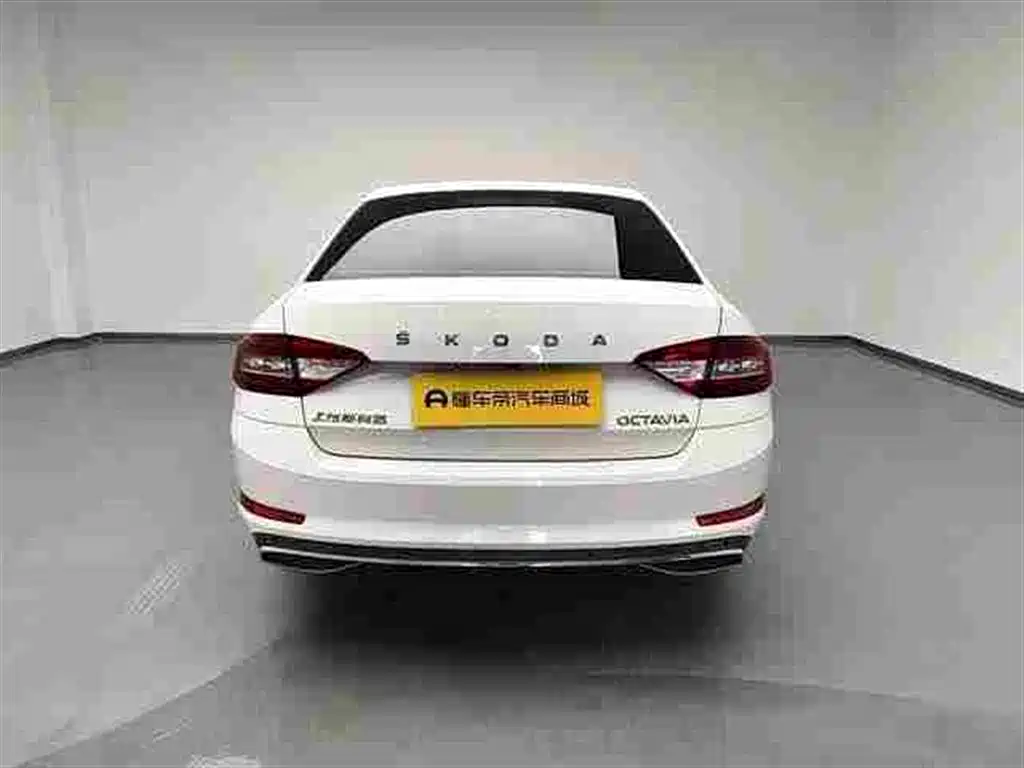 Octavia 1.5 L Auto Smart Travel Luxury CN-VI