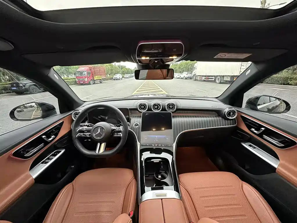 Mercedes-Benz GLC Facelift GLC 300 L 4 MATIC Dynamic 7-seat