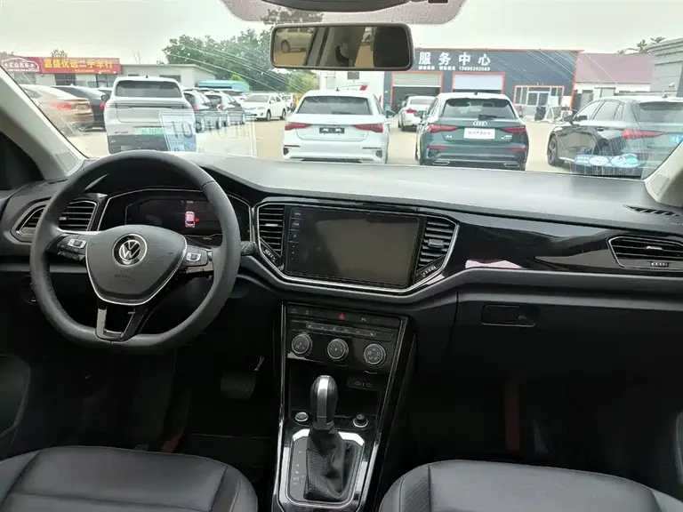 Volkswagen T-ROC 280 TSI DSG 2 WD Comfort Enjoyment PLUS