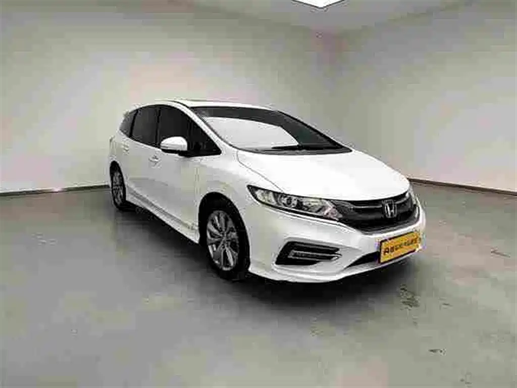 Jade 1.8 L Auto Comfort 5-seat