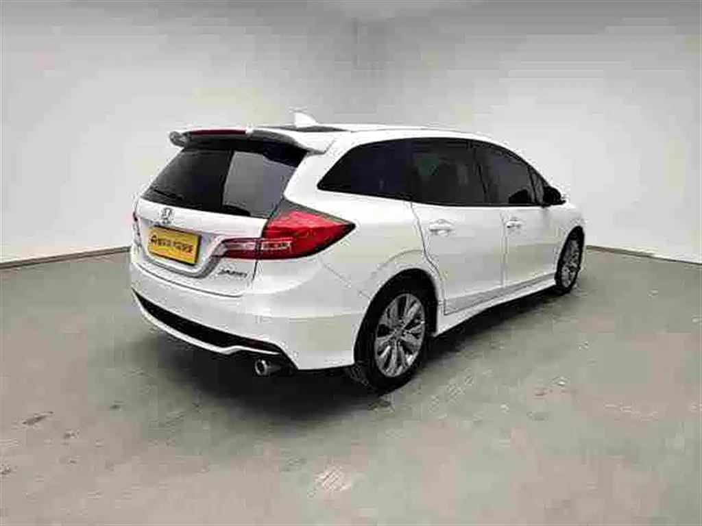 Jade 1.8 L Auto Comfort 5-seat