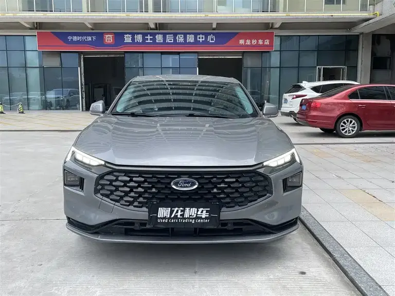 Ford Mondeo EcoBoost 180 Luxury