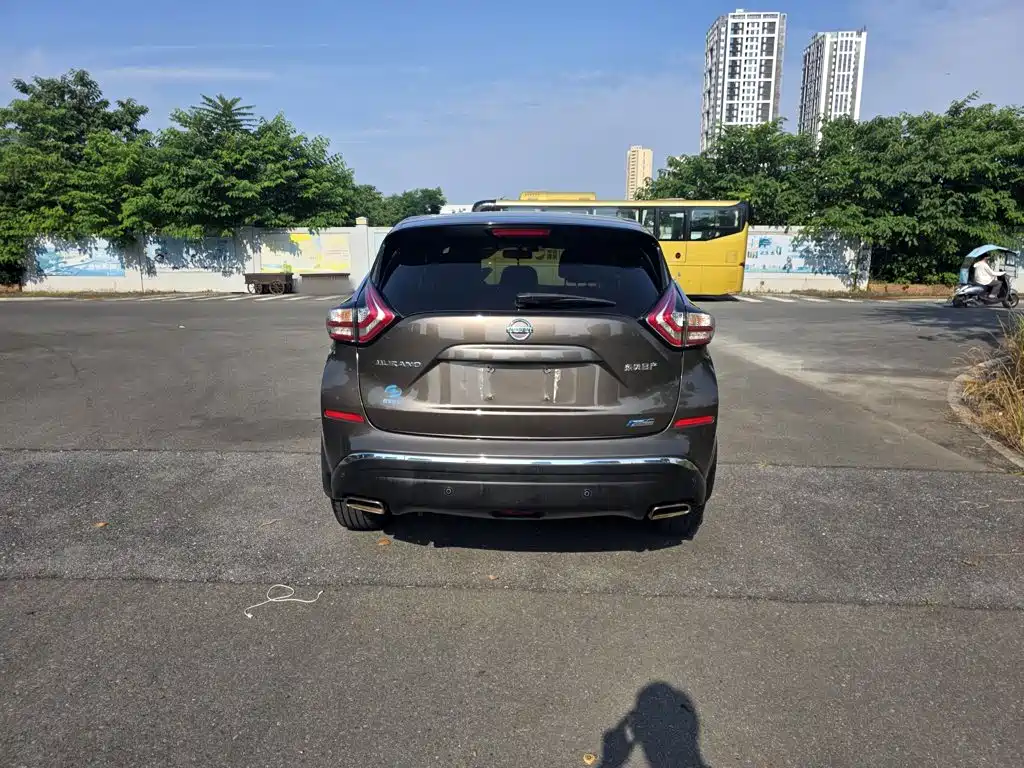Murano 2.5 L XE 2 WD Elite