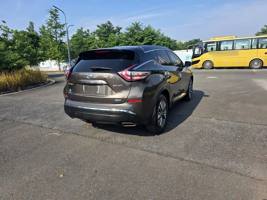 Murano 2.5 L XE 2 WD Elite